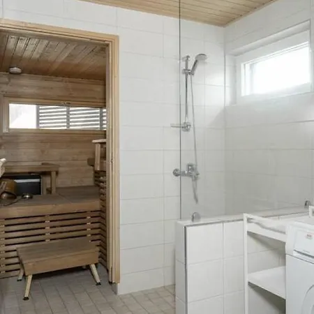 Luxury Orange B5 With Mountain View * Tahkovuori