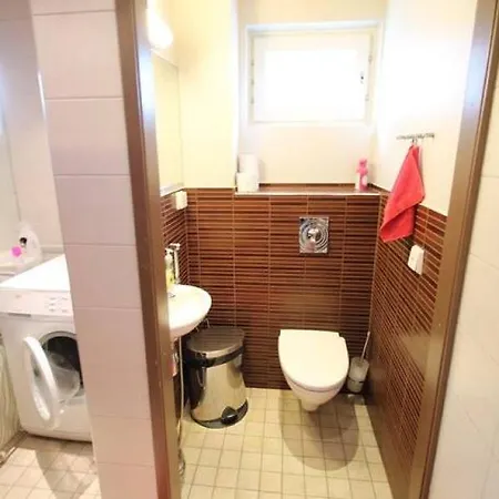 Luxury Orange B5 With Mountain View * Tahkovuori